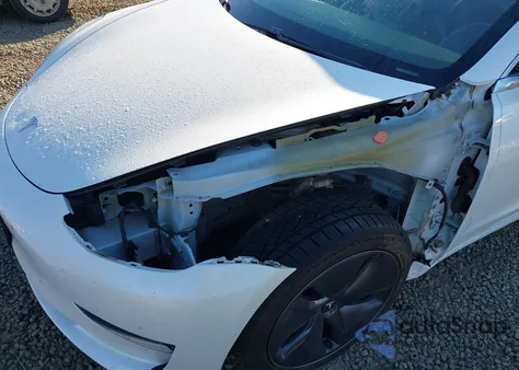 2020 Tesla Model 3 from USA, damaged, VIN 5YJ3E1EB6LF637575